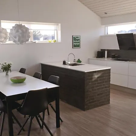 Stunning In Sby With 3 Bedrooms And Wifi *